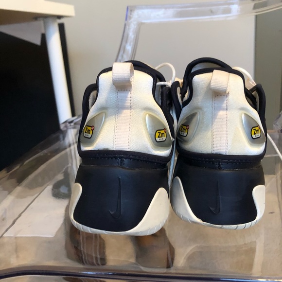 Nike Zoom 2k - Picture 3 of 4